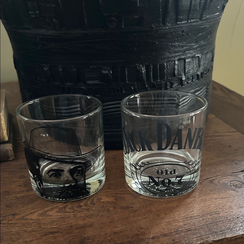 TWO Jack Daniels Whiskey Glass Set